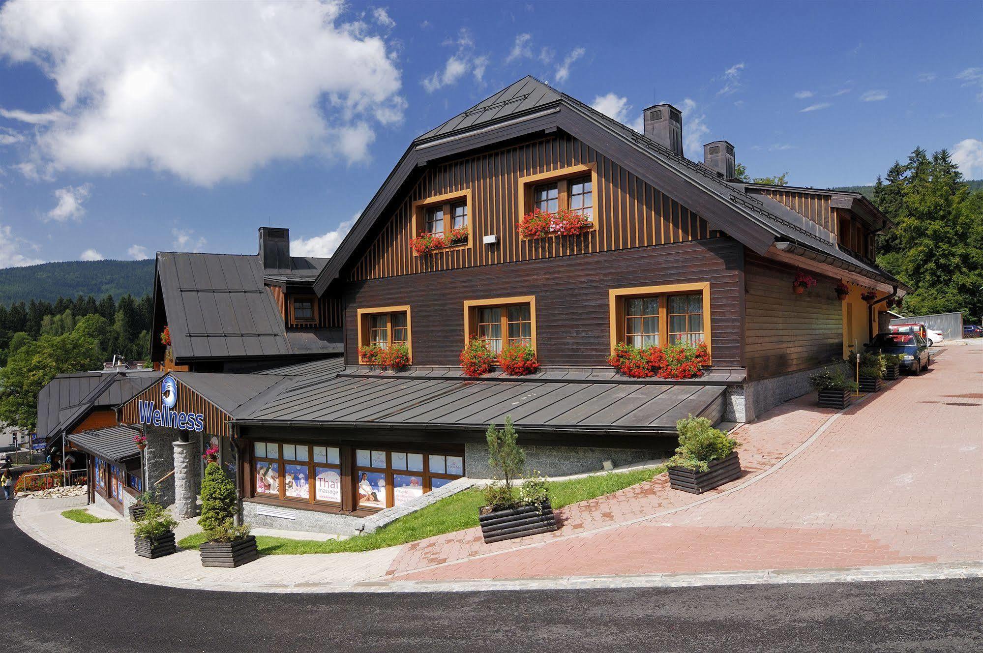 Wellness Hotel Windsor Špindlerŭv Mlýn 외부 사진